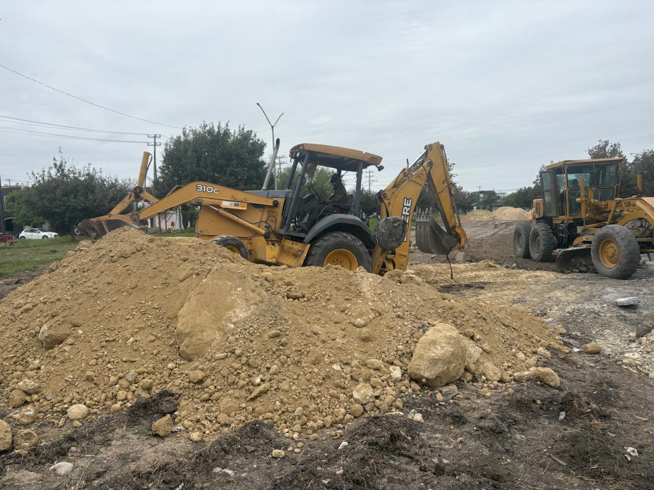 Renta de Retroexcavadora para Excavación